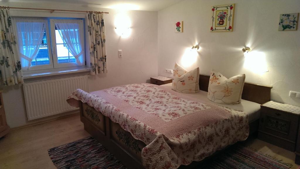 Schusterhof Villa Mittelberg Room photo